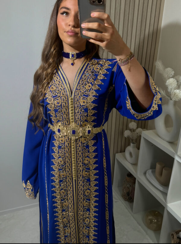 TAKCHITA BLEU ROI