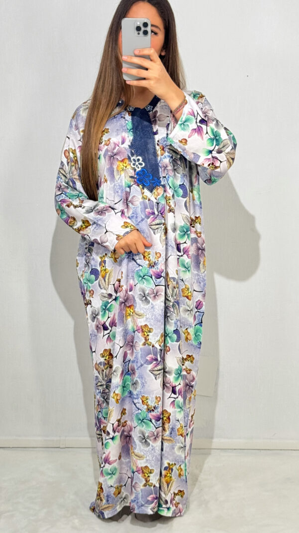 ROBE D’INTÉRIEUR À MOTIFS